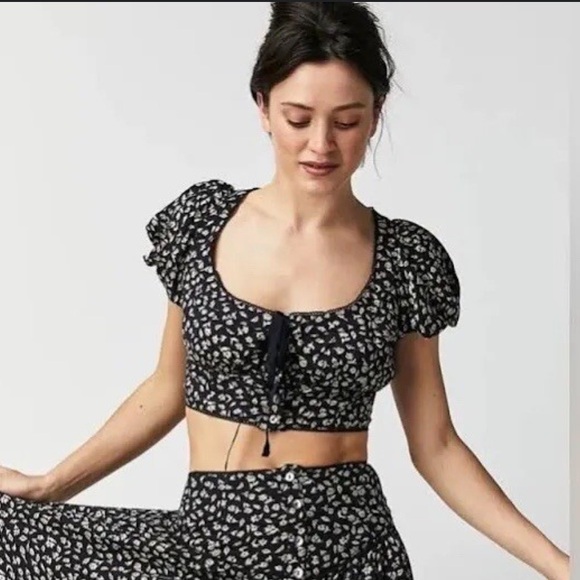 NWT Free People Easy To Love Cropped Blouse Top - Picture 1 of 6